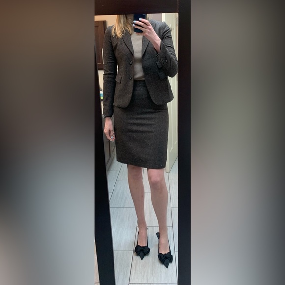 Brown tweed United Colours of Benetton suit - Picture 1 of 4